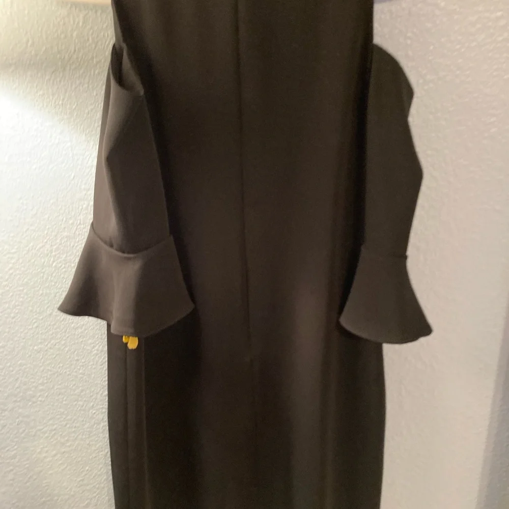 EUC Ann Taylor Black Cold Shoulder Ruffle Sleeve Dress with optional Sash - Picture 4 of 7